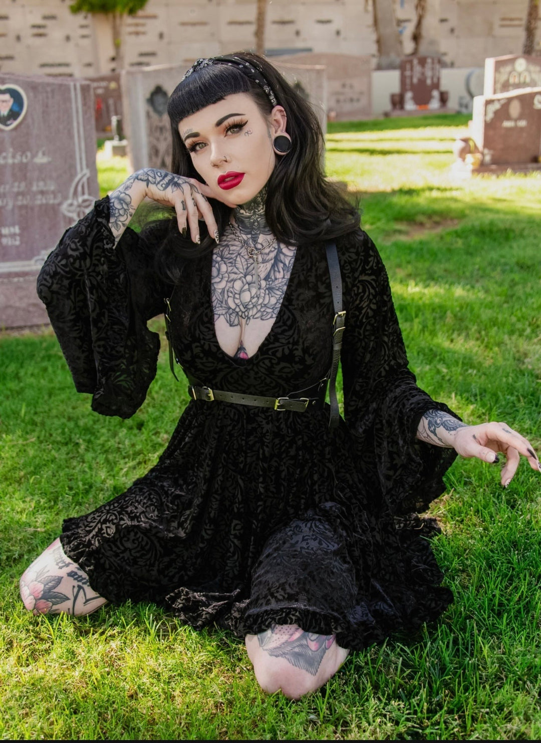Nyx - Bell Sleeved Velvet Damask Dress with Harness – ElleRebel