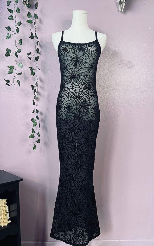 spider web dress Sheer Hourglass Maxi FEATURES From Western Evil Simple Lace Beach Low-v W:115 Color:Black SAT