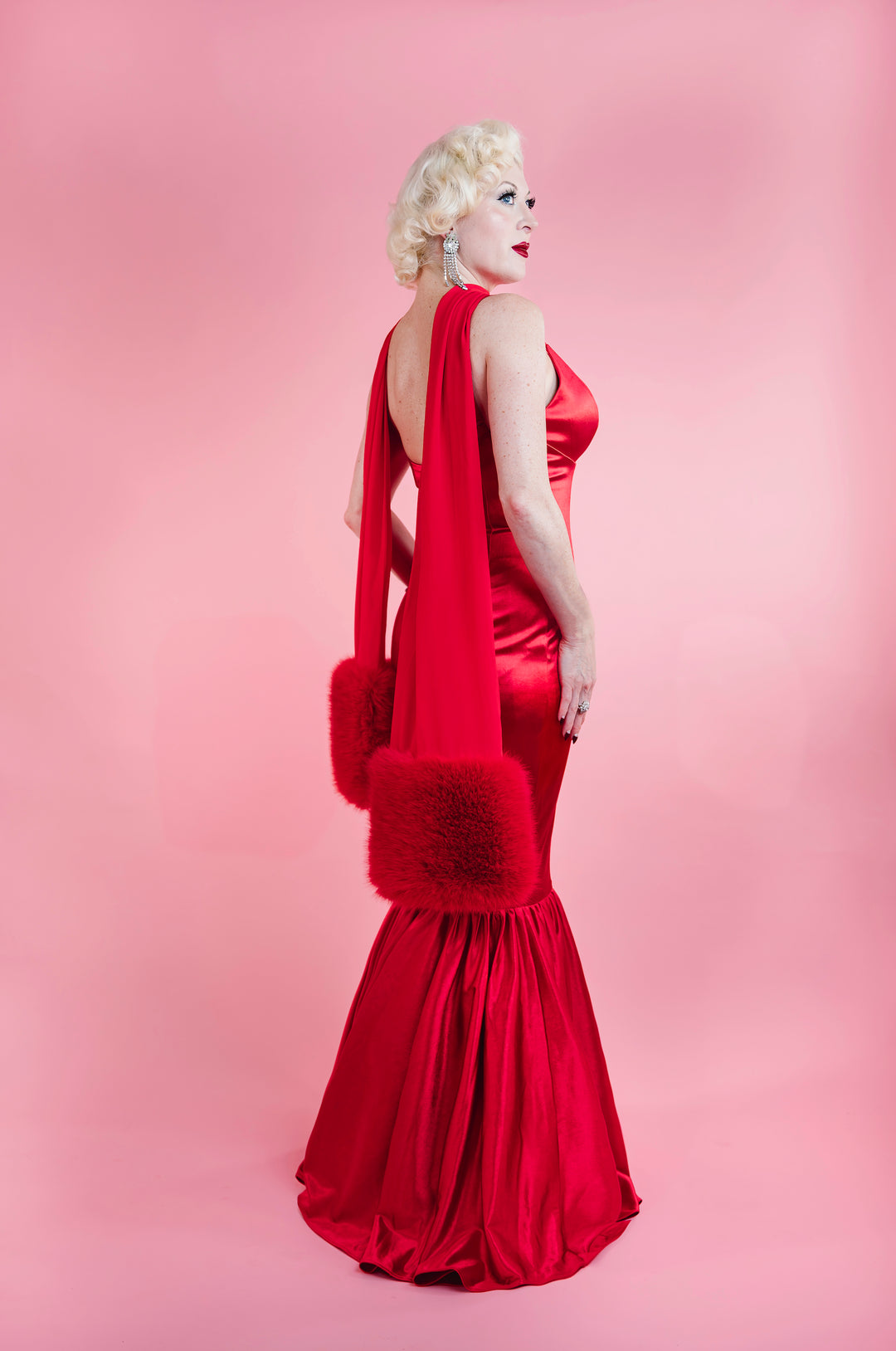 hollywood glamour red dress Kelly Brook exudes Old Hollywood Glamour wearing our Palm Springs Red Gown.  Available here