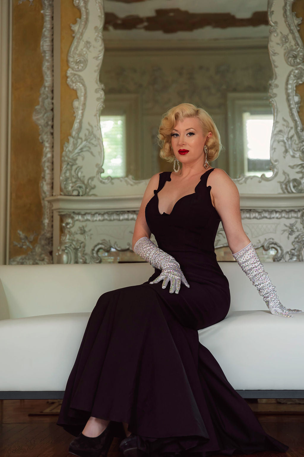 The Betty Haynes White Christmas Gown by Elle Rebel XL The Betty Haynes White Christmas Gown by Elle Rebel XL